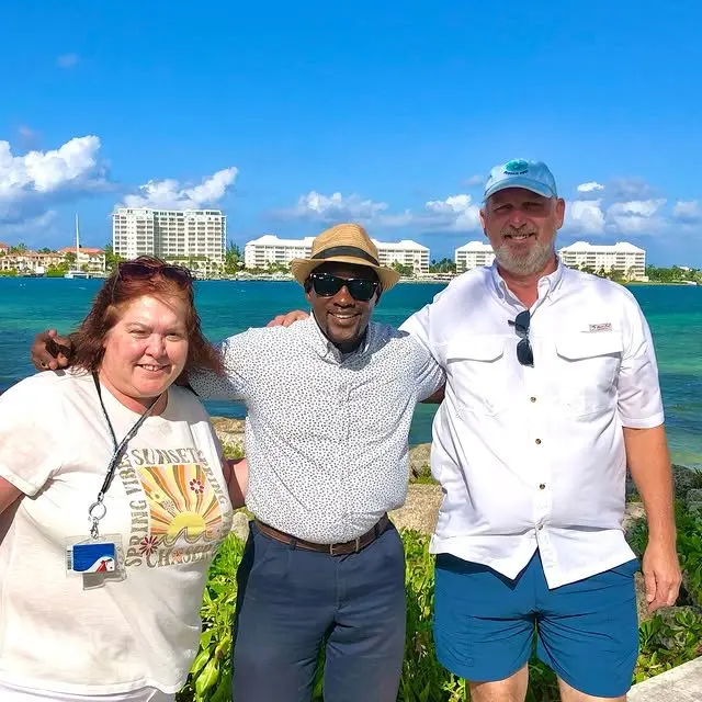 Guide and guests by the Nassau waterfront